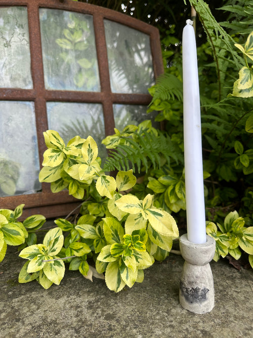 Kerzenständer aus Beton