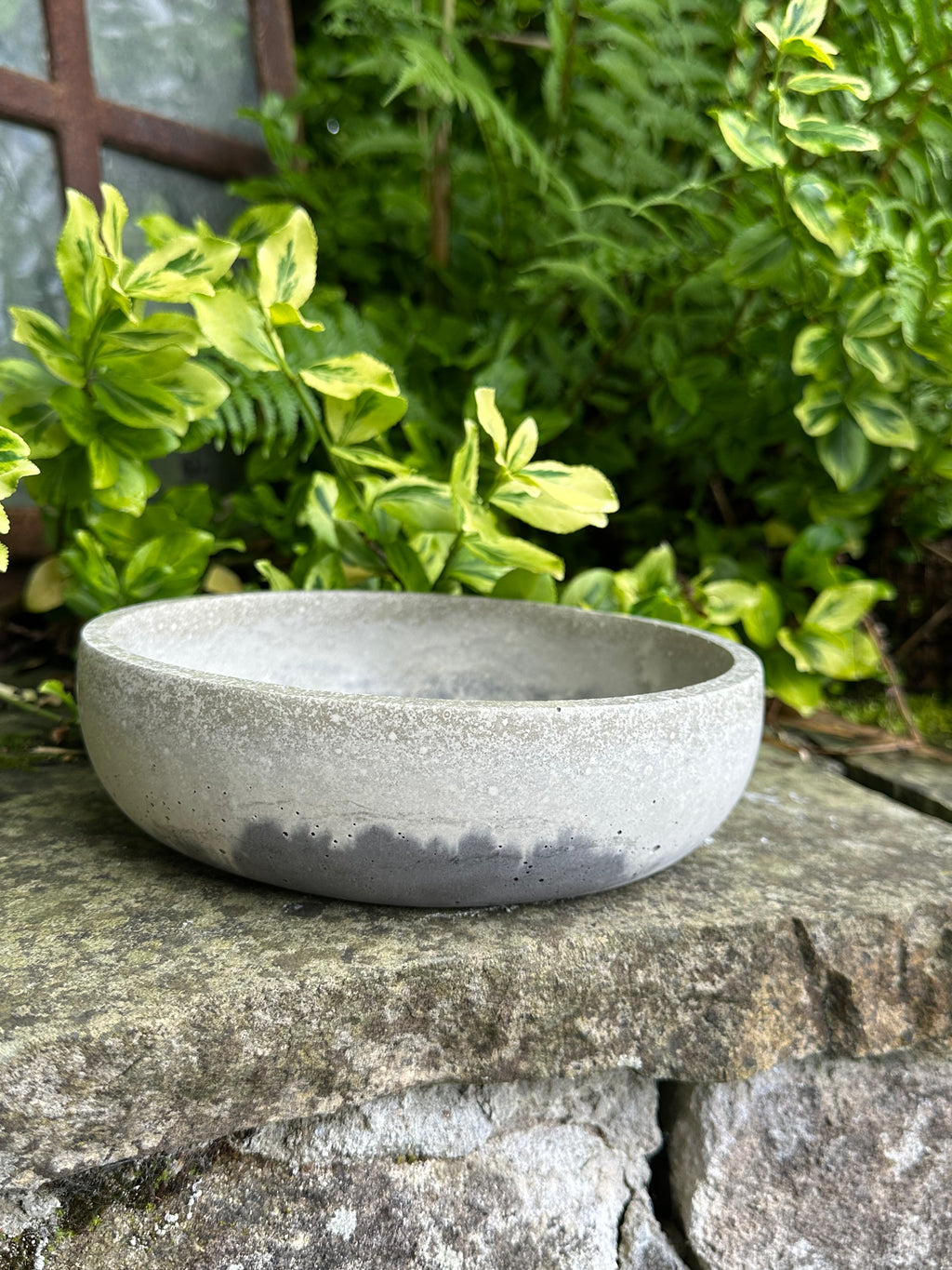 Runde Schale aus Beton